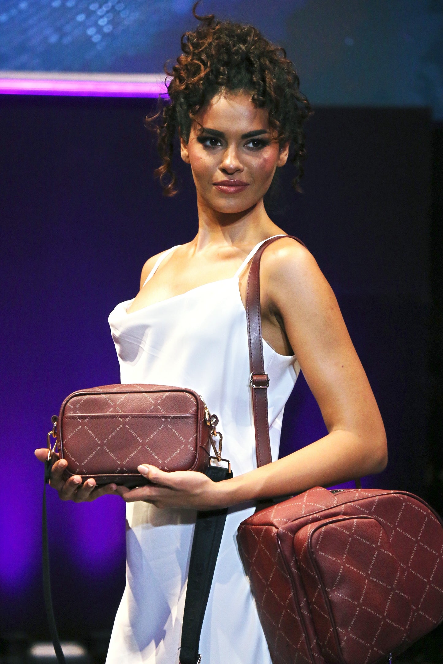 SELENA - bordo