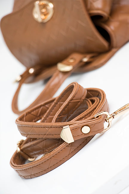 RITA - svijetlo smeđe pletena